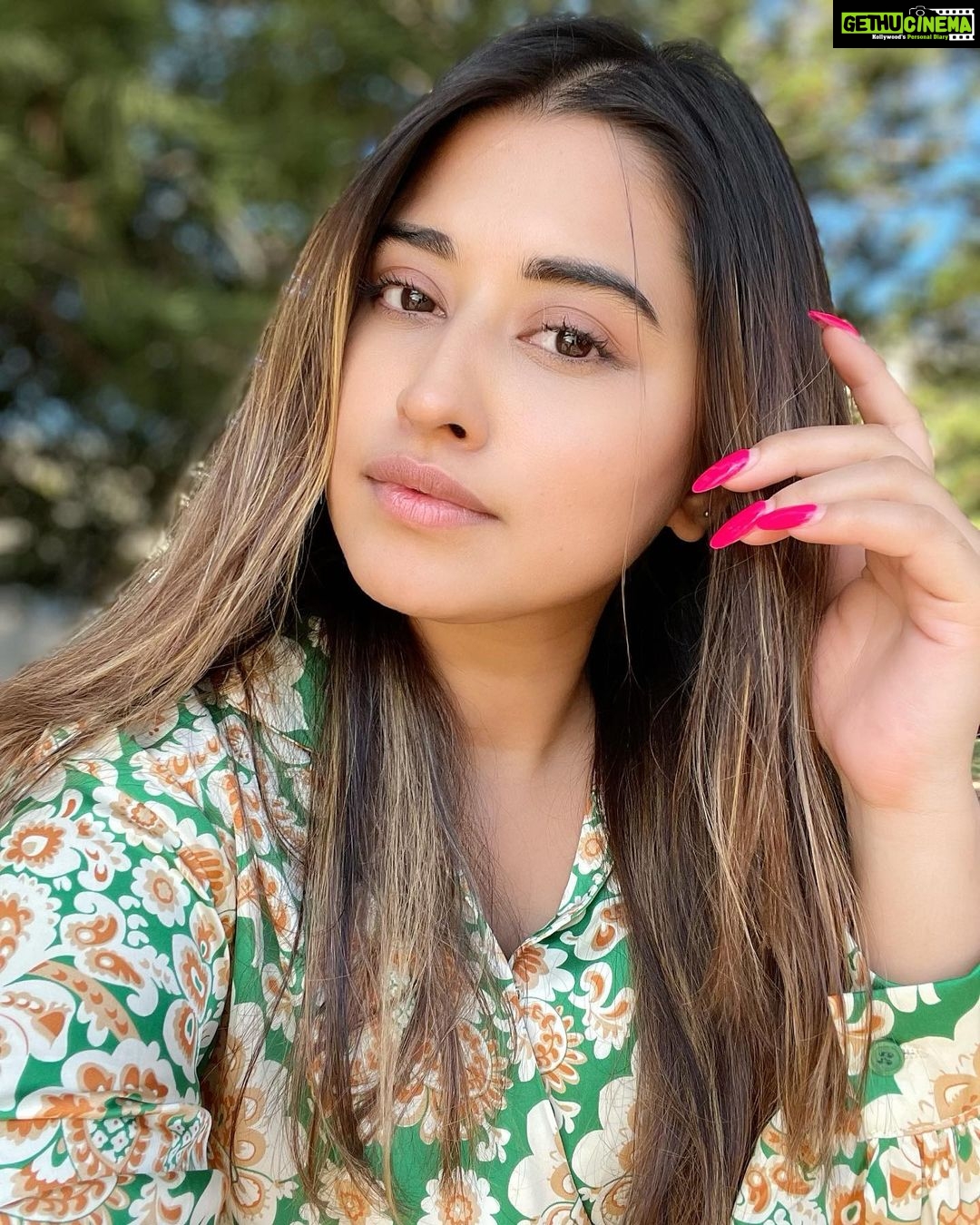 Somi Khan Instagram - Hello to beach day ποΈ ββββββββββββββββββββ #sydney #australia #melbourne #brisbane #love #nsw #sydneyaustralia #perth #adelaide #photography #travel #instagood #sydneylocal #sydneylife #london #sydneyeats #newyork #sydneyfood #photooftheday #fashion #ilovesydney #nature #food #foodie #art #usa #sydneyfoodie #newsouthwales #instagram #sydneyharbour Manly Beach
