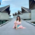 Somi Khan Instagram - When’s dreams become reality 🌈 . . . Outfit @fashionstruc Mövenpick Resort Kuredhivaru Maldives