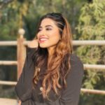 Somi Khan Instagram - 🖤