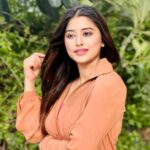 Somi Khan Instagram - It’s breezy here 🍃✨ . . . Outfit by @cameo_store_official 🌸