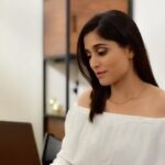 Soumya Seth Instagram – Jack of all trades but master of none is better than know just one.
#VaRealtor #RealtorLife #Blessed #Greatful #SomyaSethHomes
#RealEstate #NovaRealtor #LuxuryLiving #DreamsDoComeTrue #Believe #HouseHunters #WomeinInBusiness #Vienna #DreamHome #Southriding #Alexandria #Ashburn #LoudounCounty #Fairfax #Herndon #Mclean #GreatFalls #Arlington #FallsChurch #Investment #Buying #Selling #Pearsonsmithrealty #Foxessellfaster