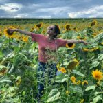 Soumya Seth Instagram - Friendly reminder to surround yourself with people who love you and support you. Everyone else is unimportant. Live with Joy in your heart, smile on your face!! Always and forever!! Great Falls, Virginia