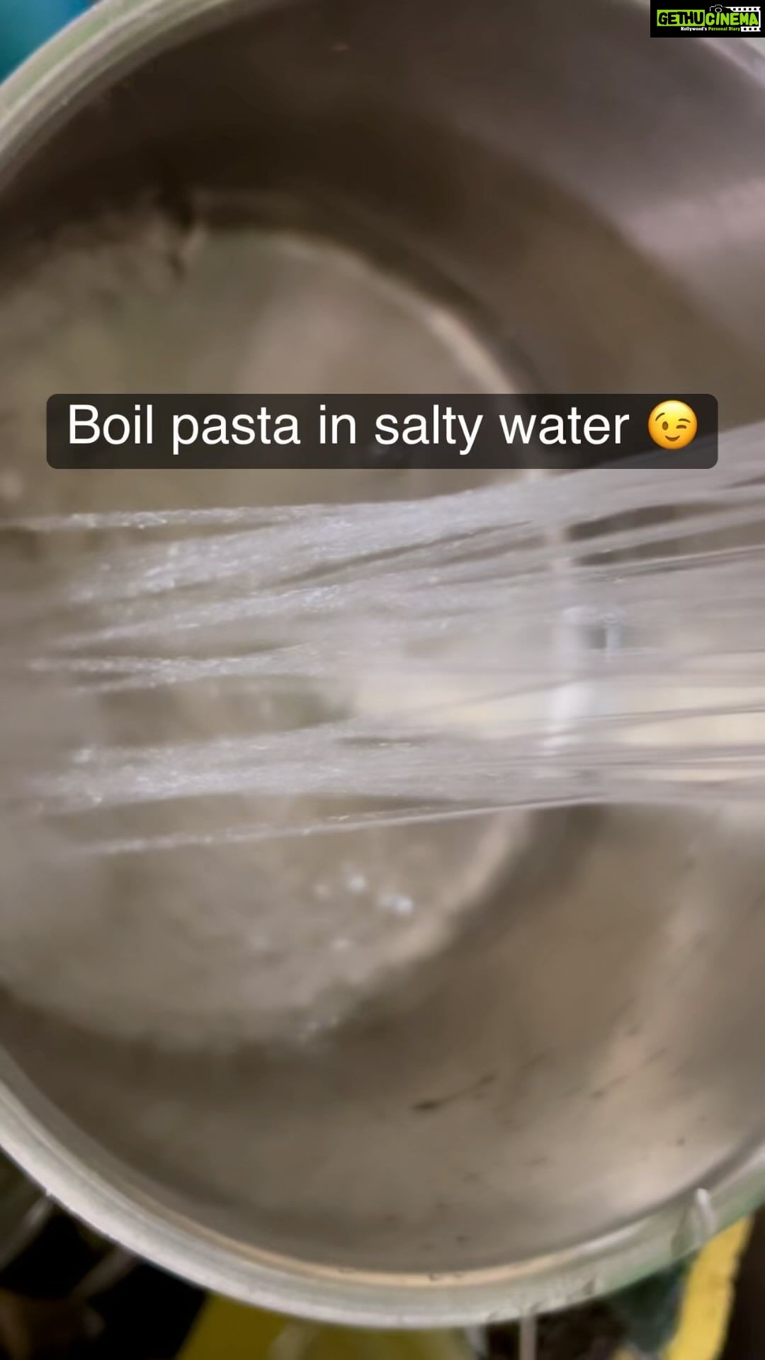 Soumya Seth Instagram - We all love to eat Pasta!! 🍝My favorite way to eat is to load it with a lot of veggies!! That’s me balancing Carbs and other Nutrients ♎️ #vegetarian #pasta #nutrientes #recepies Great Falls, Virginia