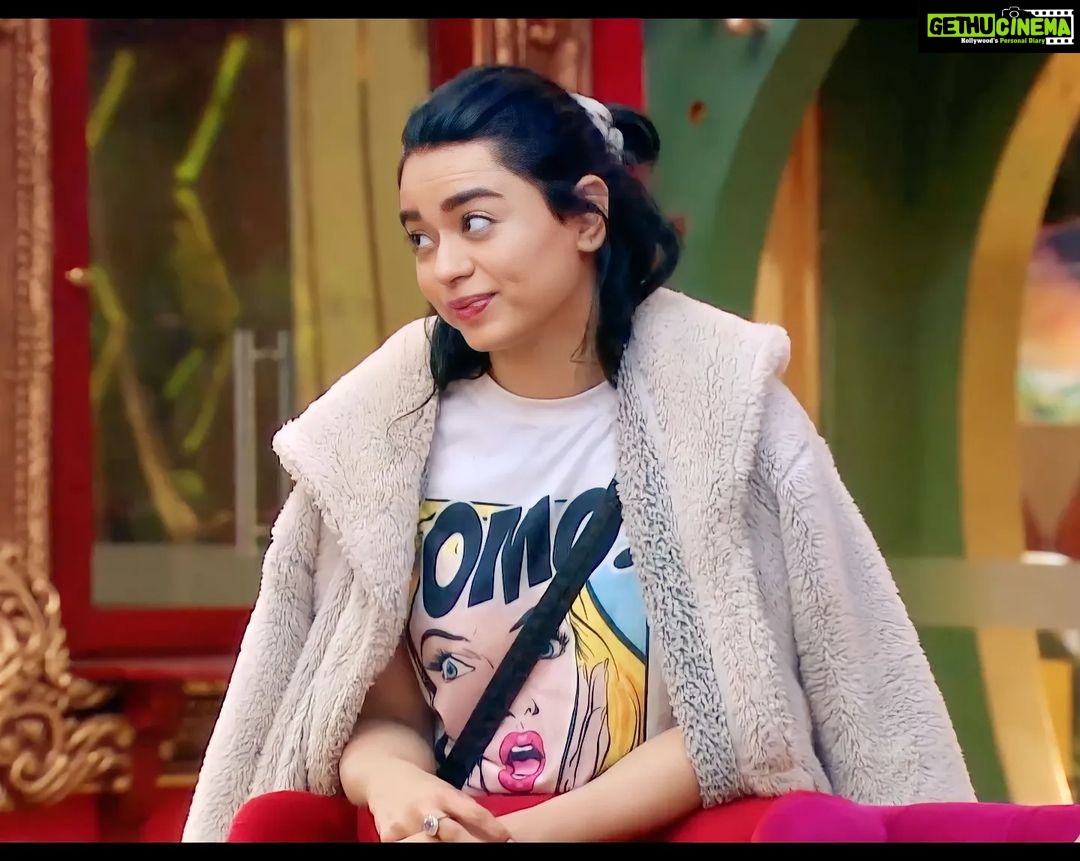Soundarya Sharma Instagram - That face our #DimpleDoll makes in the Bigg Boss house knowing she’s getting all the love she asked for ❤️ Let's go! #SquadSoundarya #SoundaryaForTheWin 💥 #BB16 @voot @colorstv @beingsalmankhan #SoundaryaSharma #DimpleDollSoundarya #WeSupportSoundarya #WeAreWithSoundarya #SquadSoundarya #Soundarya #BossLady #SoundaryaForTheWin #SoundaryaForever #SoundaryaInBB16 #TeamSoundaryaSharma #BB16 #SalmanKhan