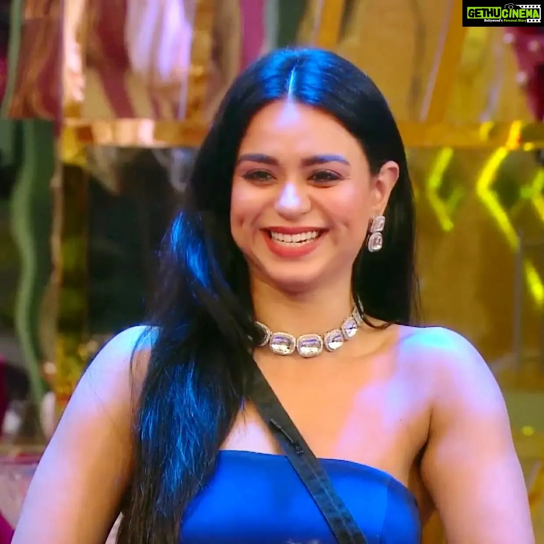 Soundarya Sharma Instagram - You always bring brightness along with you, and that’s what we love about you 🥰❤️ #BB16 @voot @colorstv @beingsalmankhan 👗: @nidhikurda #SoundaryaSharma #WeSupportSoundarya #WeAreWithSoundarya #SquadSoundarya #Soundarya #BossLady #DimpleDollSoundarya #SoundaryaForTheWin #SoundaryaForever #SoundaryaInBB16 #TeamSoundaryaSharma #BB16 #SalmanKhan