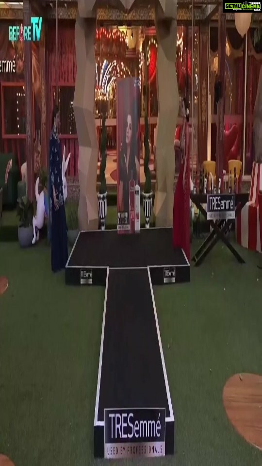 Soundarya Sharma Instagram - Our girl is rocking it in both the walk and the game β¨ #BB16 @voot @colorstv @beingsalmankhan π @pannasareesofficial Styled by @anusoru @nidhikurda #SoundaryaSharma #WeSupportSoundarya #WeAreWithSoundarya #SquadSoundarya #Soundarya #BossLady #DimpleDollSoundarya #SoundaryaForTheWin #SoundaryaForever #SoundaryaInBB16 #TeamSoundaryaSharma #BB16 #SalmanKhan