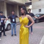 Soundarya Sharma Instagram - Love being around people At the cutting chai festival 2023 at RD National college, Bandra 🥰 🌻 Outfit by: @swats.star @swatimishraworld #CuttingChaiXvi #RDNationalCollege . . #SoundaryaSharma #SoundaryaSquad #SquadSoundarya #Dimpledoll RD & SH National College & SWA Science College
