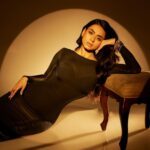 Soundarya Sharma Instagram - 🖤🖤🖤 Lensed by: @trishasarang Styled by: @khyatibusa Outfit: #Saranyafromearth Jewellery : @conceptsourcestore HMU: @simua_996 Studio: @whiteboxstudiomumbai