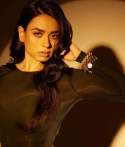 Soundarya Sharma Instagram - 🖤🖤🖤