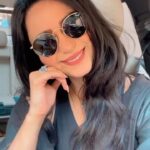 Soundarya Sharma Instagram - Driving away the #MondayBlues 😎 Do you also enjoy the 90s playlist?😍 . . #90smusic #Vibing #EvergreenSongs #Mood