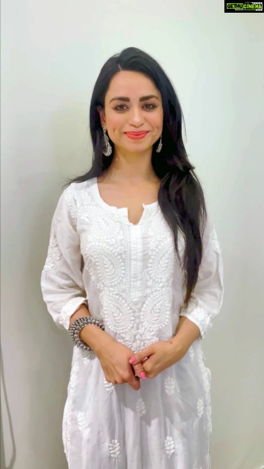 Soundarya Sharma Instagram - . @iamsoundaryasharma ‘s response to what she was doing in #biggboss16 !🤪 @sid_kannan Do you agree with her? Bolo comments mein😂 . . #SiddharthKannan #SidK #soundaryasharma #biggboss #comedy #funny #funnyvideos #reels #explorepage Mumbai, Maharashtra