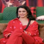 Soundarya Sharma Instagram - #DimpleDoll glows in her red outfit and beautiful look, smiling with elegance ❤️ #BB16 @voot @colorstv @beingsalmankhan 🧥 @kevaclothing Styled by @nidhikurda #SoundaryaSharma #WeSupportSoundarya #WeAreWithSoundarya #SquadSoundarya #Soundarya #BossLady #DimpleDollSoundarya #SoundaryaForTheWin #SoundaryaForever #SoundaryaInBB16 #TeamSoundaryaSharma #BB16 #SalmanKhan