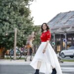 Sowmya Menon Instagram - Hello! December ❤️✨🎅🎄 It’s that time of the year, Where everything is magical 💫♾️ Photography @hkcreationsdxb Costume @samrudhi_official Muah @alsaa_beauty #mostdivineday #december #blessedday #skrforever#magical #christmasvibes #grateful