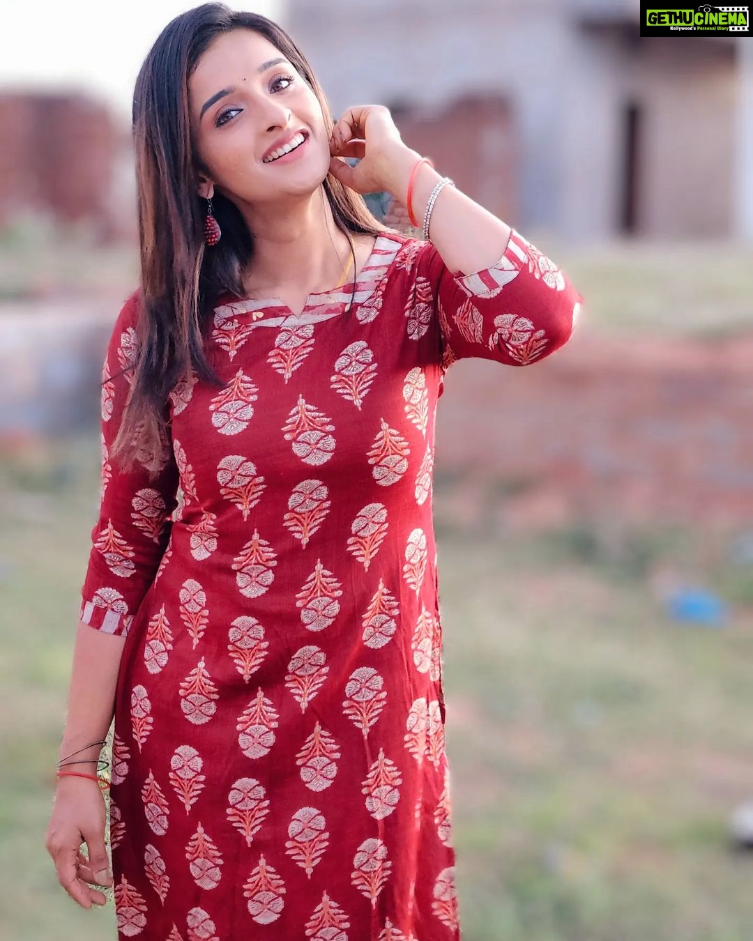 Sowmya Menon Instagram - ♾️🦋♾️ #skr #instagood #actorslife #shootlife #actress