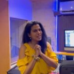 Sravana Bhargavi Instagram - Just a little longer!! But It’s gonna be totally worth it!! My version of #1MinMusic coming your way pretty soon!! LYRICIST : @itsyourssuddala Garu COMPOSER & SINGER : @ravurisravana.bhargavi Programmer : @junaidkumarjk Recorded at @thesounddockk Sound engineer @aditya.max Video Production Team: Production House : @kalamediaworks Director : @harikanthgunamagari Cinematographer: @rakeshpandyala Line producer : @teerdhapalagummi Choreographer: @spardhashree Cast : @meghalekha.k @madhurimanarla #Ramadevi @tamadamedia @hashifyofficial