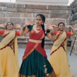 Sravana Bhargavi Instagram – I finally got to dance to this song!!! 

@saru_chumli ❤️