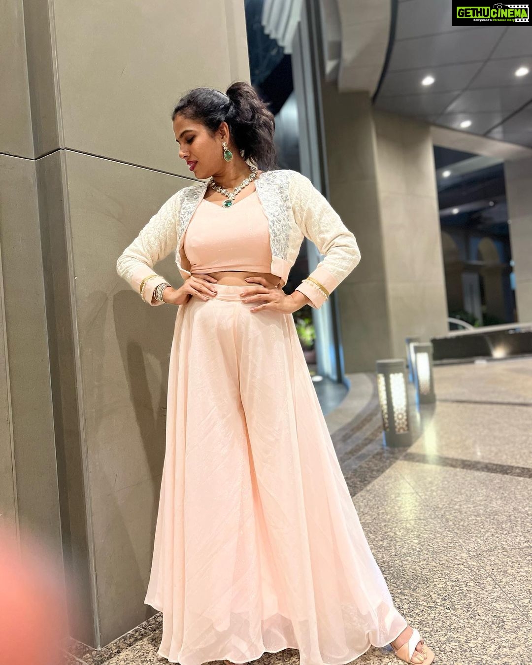 Sravana Bhargavi Instagram - Outfit by @alankaar_artstudio Styled by @rishita.madas Jewellery @jewelleryrosa