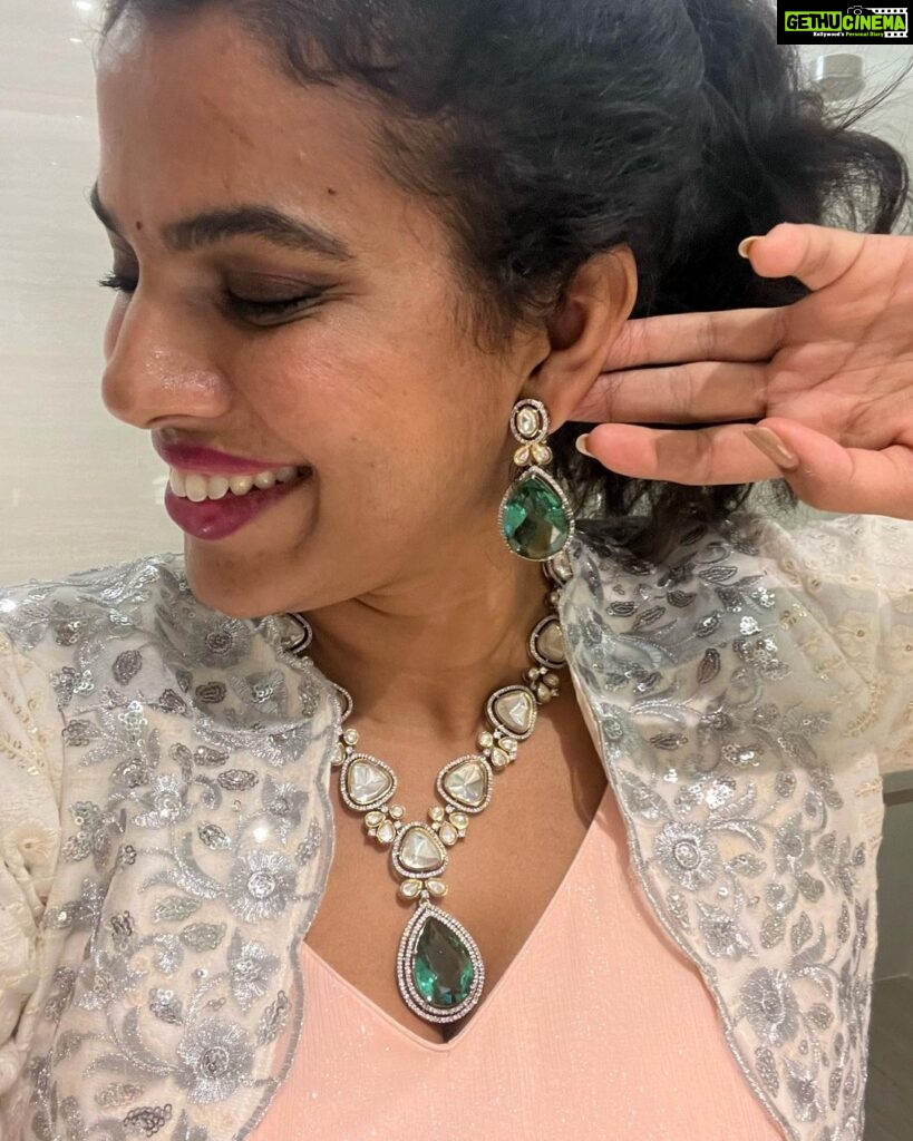 Sravana Bhargavi Instagram - Outfit by @alankaar_artstudio Styled by @rishita.madas Jewellery @jewelleryrosa
