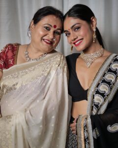 Sreejita De Instagram - My whole ❤️ @lipide30 Wearing @garvili Styled by @ashnaamakhijani Shot by @ashish_sawant__ #sreejitade #momdaughter #momlove #fashion #bollywood