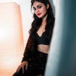 Sreejita De Instagram - Black outfits will never disappoint you 😊 . 🎬Shot & Edited by @ashmaneditors . #sreesquad #Sreejitad #blacklove #blackout #viral #explorepage #explore #trending #trends #trend