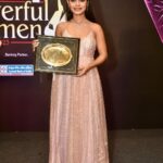 Sreejita De Instagram - Gratitude! Style icon of the year @middayindia ❤️🙏🏼 Styled by @nidhikurda Wearing @nidhikurda ❤️ #midday #awards #sreejitade