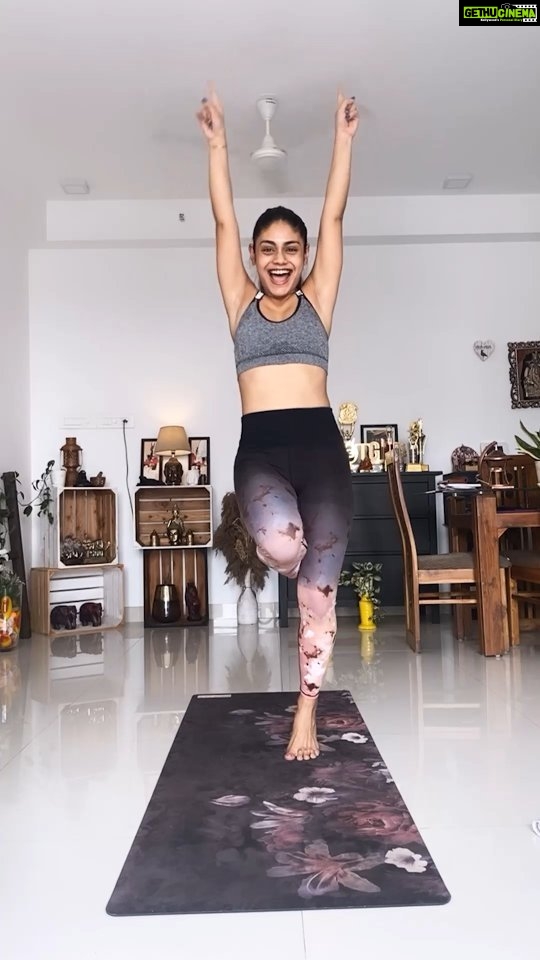 Sreejita De Instagram - Can you do it? . 🎬Edited by @ashmaneditors . #sreesquad #Sreejitade#reelitfeelit #gym #gymmotivation #gymprogress #reelkarofeelkaro #trendingreels #viral #viralreel #explorepage #explore #love #trending #trends #trend #reels #reelsinstagram