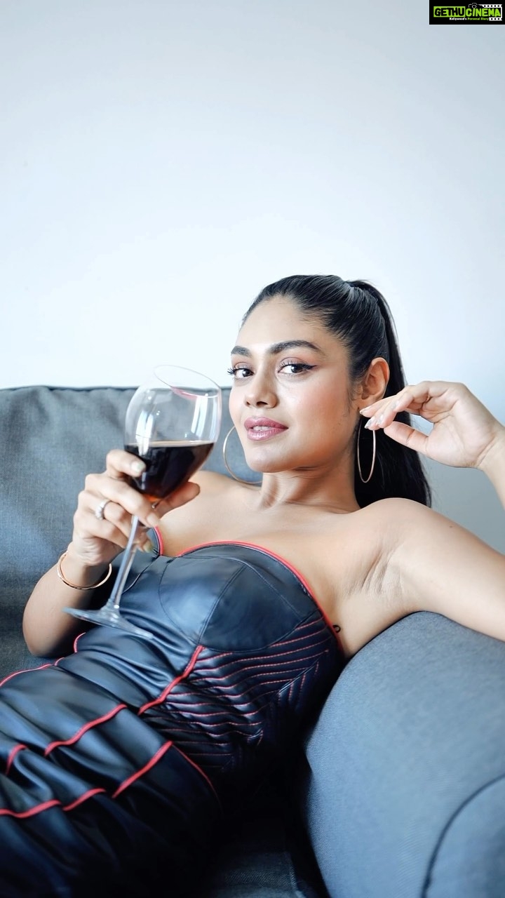 Sreejita De Instagram - Did you look for me?👀❤️ . #sreesquad #Sreejitade #viral #explorepage #explore #love #trending #trends #trend