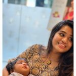Srinisha Jayaseelan Instagram - Meet my Xerox🥺💜❤️ Couldn’t hold myself from posting these adorable pictures with my niece💜❤️ 📸: @madhujoshika_jayaseelan 😘 #myhappyplace #myhappiness #angel #mydoll #niece #babygirl 𝓐𝓷𝓰𝓮𝓵