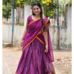Srinisha Jayaseelan Instagram - தீம்தனனா தீம்தனனா தீம்தனனா தீம்தனனா தீம்தனன்னா தீம்தனனா திரனா 💜❤️ 👗: @deepoo_designers ❤️ 📷: @madhujoshika_jayaseelan 😘