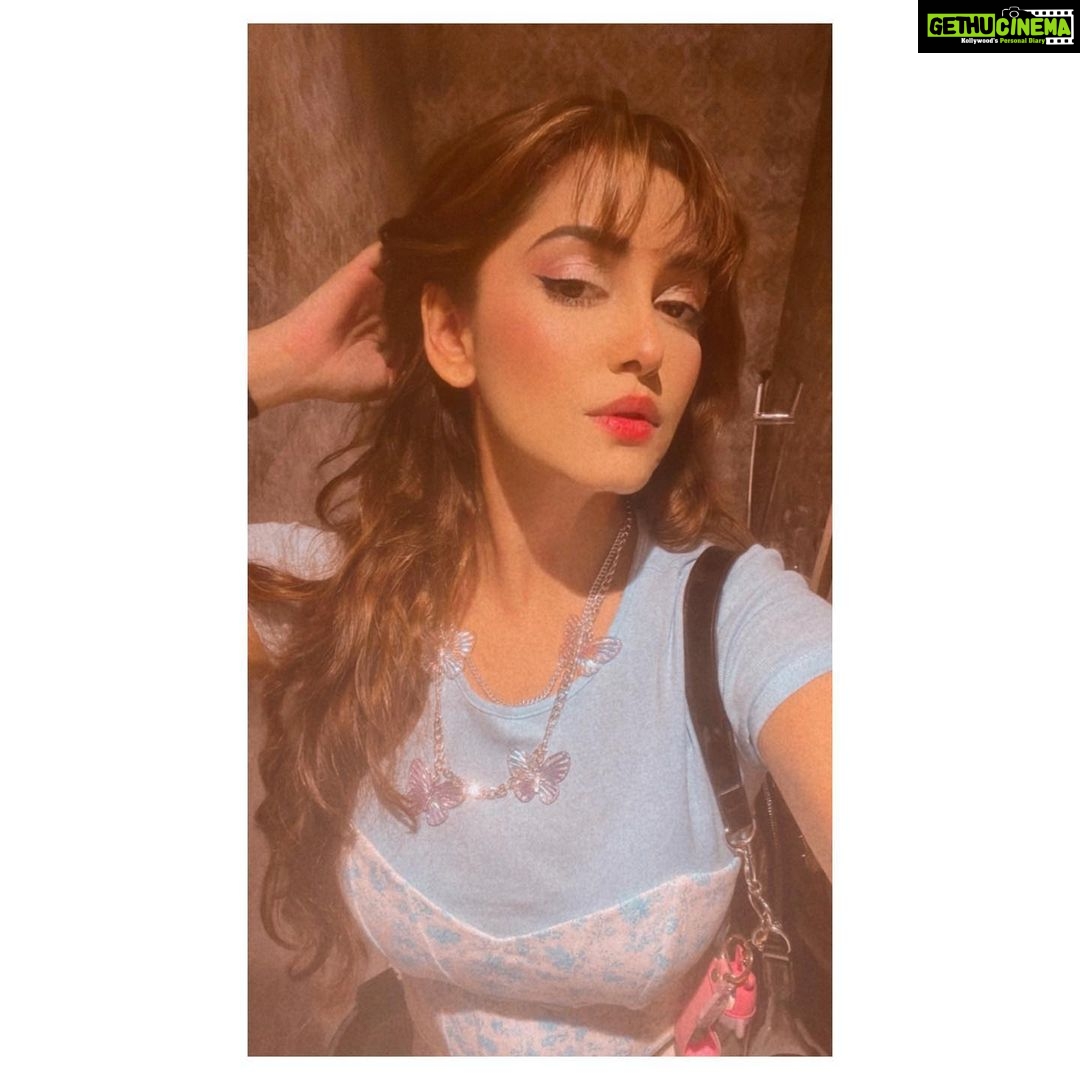 Srishti Jain Instagram - Make up on fleek! . . . . . . . . . . . . . . . . . . . . . . . . . #makeup #makeuponfleek #pinklips #wingedliner #softglam #art #blue #butterflies #newpost #picoftheday #instagood #instagram #instalike #instamood #love #light #explore #explorepage Yauatcha Mumbai