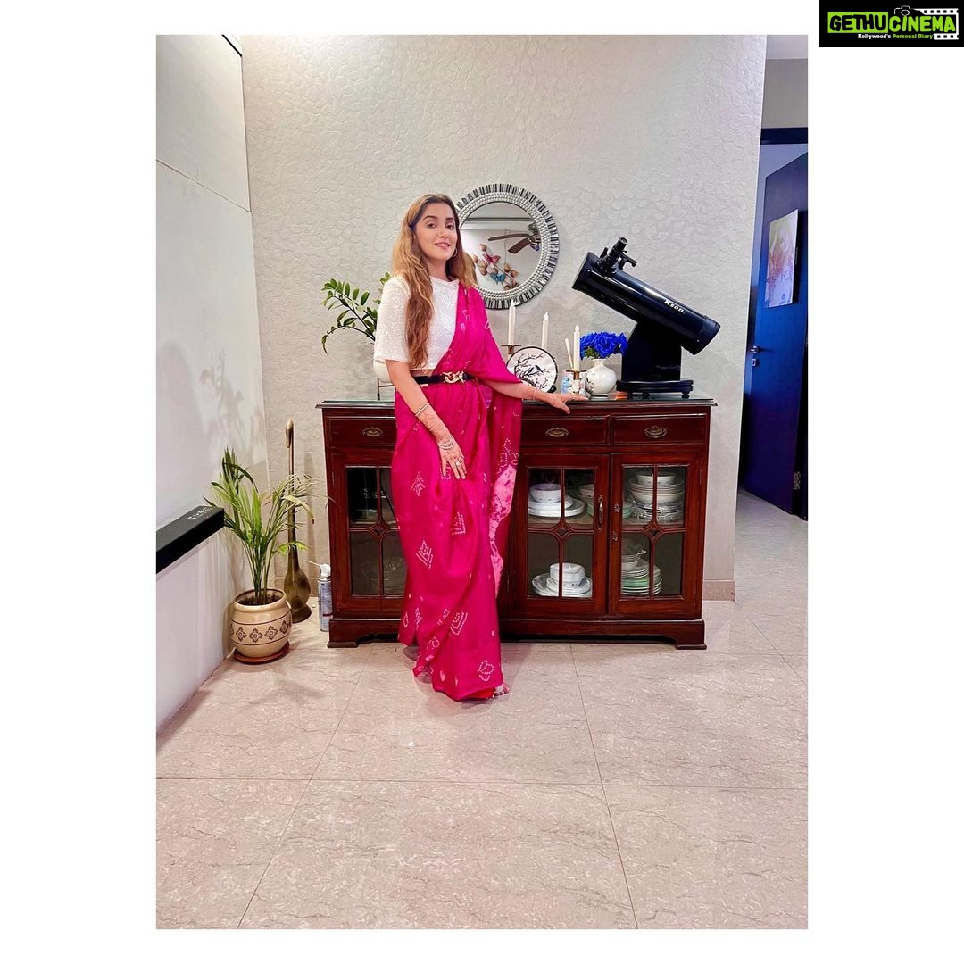 Srishti Jain Instagram - Rakhi outfit 💗 . . . . . . . . . . . . . . . #festivewear #rakhi #rakshabandhan #pink #bandhani #ootd #picoftheday #newpost #instagood #instagram #instalike #explore #explorepage #love Mumbai, Maharashtra