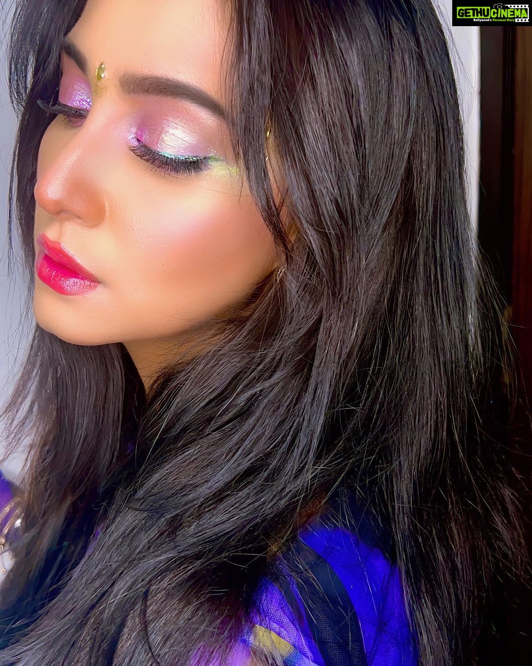 Srishti Jain Instagram - I mean gotta praise my make up skills! . . . . . . . . . . . . . . . . . . . . #makeup #glammakeup #fantasymakeup #purple #glitter #beauty #iredescenteyeshadow #flawlessskin #newpost #postoftheday #purpleaesthetic #love #light #goodvibes #instagram #instagood #instadaily #instamood #postoftheday #explore #explorepage Mumbai, Maharashtra
