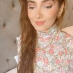 Srishti Jain Instagram – Izhaar karke sharma jaana ❤️ 
.
.
.
.
.
.
.
.
.
.
.
.
.
.
.
.
.
.
.
#newreels #reels #reelitfeelit #expression #bollywoodsongs #filmy #softglam #pink #dreamy #newvideo #postoftheday #love #instagood #instagram #instadaily #explore #explorepage #reelsinstagram