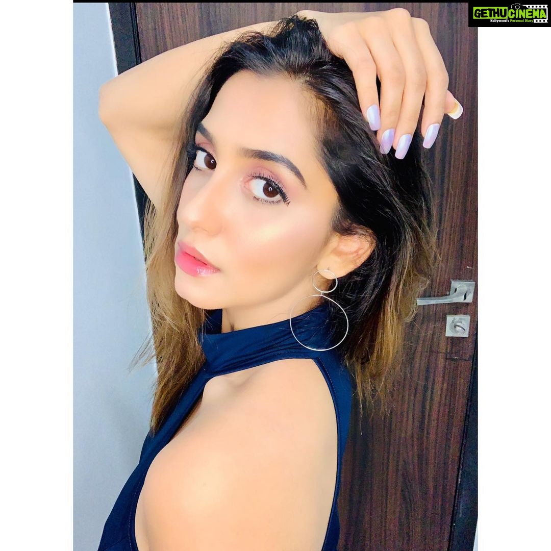 Srishti Jain Instagram - This year was eventful and how! Thankful for everything that happened! All the people I met and the new bonds I formed and all the lovely experiences I’ve had! Here’s wishing 2022 will be even better! Most importantly my wish for this new year is that we rod ourselves of this virus and can go back to our normal lives! Wishing everyone good health and lots of happiness❤️ Happy New Year❤️🧿 PS - A few unseen pictures ❤️ . . . . . . . . . . . . . . . . . . . . . . #newyear #newyear2022 #unseen #greatful #gratitude #love #memories #throwback #newpost #2021 #2022 #zra2021 #instagood #instagram #insta #explore #explorepage #exploremore #postoftheday #white #onset #shoot #actorslife Mumbai, Maharashtra