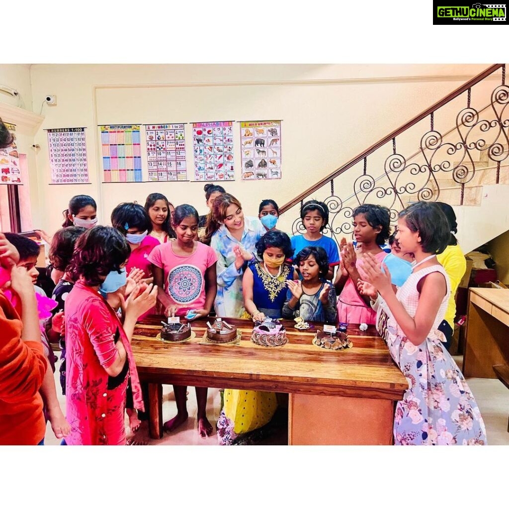 Srishti Jain Instagram - This is what I did on my birthday! I spent it with these beautiful young girls and these cute little munchkins! 25 years of being on this planet, it’s a milestone and I wanted to give back to the society that has given me so so much! The pure joy of sharing happiness is unbelievable! I visited Desire Society which is an orphanage for young girls! These girls are so welcoming and warm, it was great to see such happy faces and to know that they’re taken care of and loved! They’re all such beautiful souls! This is in Malad West and I would encourage anyone who can Manage to donate, volunteer or spend time with them please do❤️ The second place I visited was the Welfare of Stray Dog, I met Mayur and he is an amazing amazing person! He took me around to meet all the dogs and cats he had rescued and they all seemed to love him so so much, he knew each of them personally and they were all so friendly! Please remember to adopt and give these beautiful babies a good home! They were all just looking for love!❤️ some badly Injured and abused and some abandoned but all beautiful as can be! Again please donate and volunteer and visit❤️ this one is in Wadala❤️ 25th was memorable! I feel so so overwhelmed by all the love! I’m happy to have spent my day surrounded by kids and munchkins! Starting my 25th year with more gratitude and humbled , and always remembering to be thankful for everything that I have❤️ And a special Thankyou to Papa @drmaneesh_jain and @vvaannaturals for donating these nutritional supplements for the dogs and cats at the Welfare if Stray Dog for a good cause❤️ love you papa . . . . . . . . . . . . #kids #munchkin #dogs #cats #gratitude #fun #happy #milestone #25thbirthday #instagram #instagood #instalike #explore #explorepage #newpost #pleaseadopt #giveback #greatful #humbled #love #overwhelmedbymyblessings Mumbai, Maharashtra