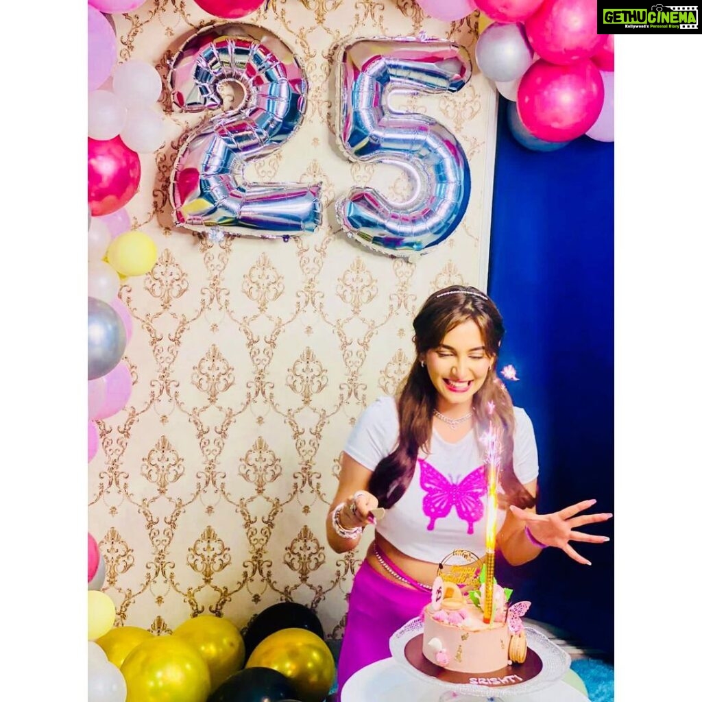 Srishti Jain Instagram - This was my Birthday eve❤️😇 Oh my so much fun! Thankyou all for making it so so special Maa ❤️@hrisha_0705 @rahulrajeshsingh16 @kishoreaashna @ramansh_bundela @akshitsukhija @urf7i ❤️ Always by my side and always brighten up my life 🤗 I love you guys so so much! And most of all Thankyou so much for all the wishes that you guys poured in here and to everyone who wished me❤️ I’m so overwhelmed and so touched with all the love I received it’s so so special to me! I did something super special on My Birthday will share that with you guys briefly! Lots of love to all of you! 25th was Special indeed! I’m really bursting with joy and excitement to see what life holds ahead! I know it’ll be good because I’m surrounded with beautiful people ❤️🤗 . . . . . . . . . . . . . . . #birthdayeve #bringin #pink #25thbirthday #25 #barbievibes #funnight #friendslikefamily #gratitude #happy #goodvibes #love #friends #instagood #instagram #newpost #birthdayoutfit #ootn #instagram #explore #explorepage #happiness #25yearsold Mumbai, Maharashtra