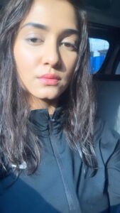 Srishti Jain Instagram - Documenting my make up looks since forever! . . .. . . . . . . . . . . . . . . . . #reels #transitionreels #trending #makeup #makeuplooks #throwbackmemories #newpost #newreels #love #instagood #instagram #makeupaddict #instalike #instadaily #instamood #explore #explorepage #newlooks #trendingsongs #reelsinstagram #reelsvideo Around The World