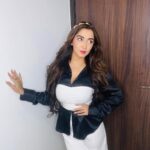Srishti Jain Instagram - Got myself this Classy and Chic looking Satin Shirt from @Thoodclothing and guess what you can too!!🤍😊 @the_hardikpanchal Thankyou for this wonderful gift from your brand! Visit their website www.thoodstore.com and shop how much ever and whatever you like! And also don't forget to use my code SRISHTI10OFF and get 10% off.💯 . . . . . . . . . . . . #satinshirt #whitecorset #instagood #instagram #instalike #instadaily #instafashion #instamood #explore #explorepage #nightoutfit #dressy #newpost #picoftheday Mumbai, Maharashtra
