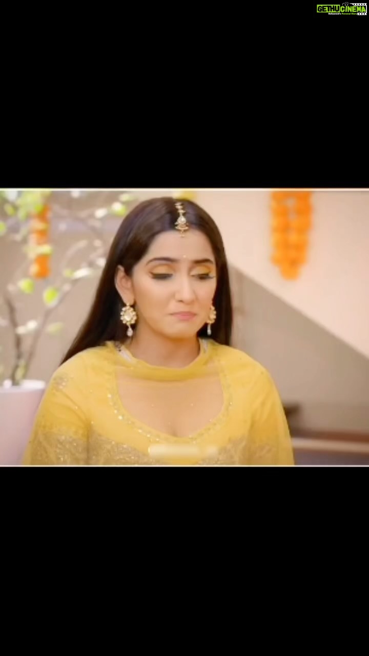 Srishti Jain Instagram - @reene_je Thankyou for this beautiful edit! Navya Tiwari has a special place in my heart! . . . . . . . . . . . . . . . . . . . . . . . . . . . #navyatiwari #zeetv #actorslife #oldshow #expression #instagood #instagram #instalike #instadaily #instagramreels #reels #reelsinstagram #reelsvideo #explorepage #explore #happy #makeuplooks #curlyhairdontcare