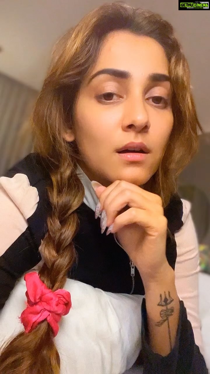 Srishti Jain Instagram - Just facts! . . . . . . . . . . . . . #reels #reelsinstagram #reelitfeelit #funnyvideos #sarcasm #newreels #instagood #instagram #instalike #instamood #explore #explorepage #postoftheday #naturallook #nomakeup #funnyreels