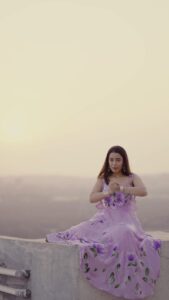 Srishty Rode Instagram - इश्के दी गलियाँ 💜
🎥 @simrangill_photography 
.
.
.
.
Choreography:- @dancewithshristy 
.
.
.
.
#haulehaule #dance #dancereels #reels #reelitfeelit #reelkarofeelkaro #trendingreels #trending