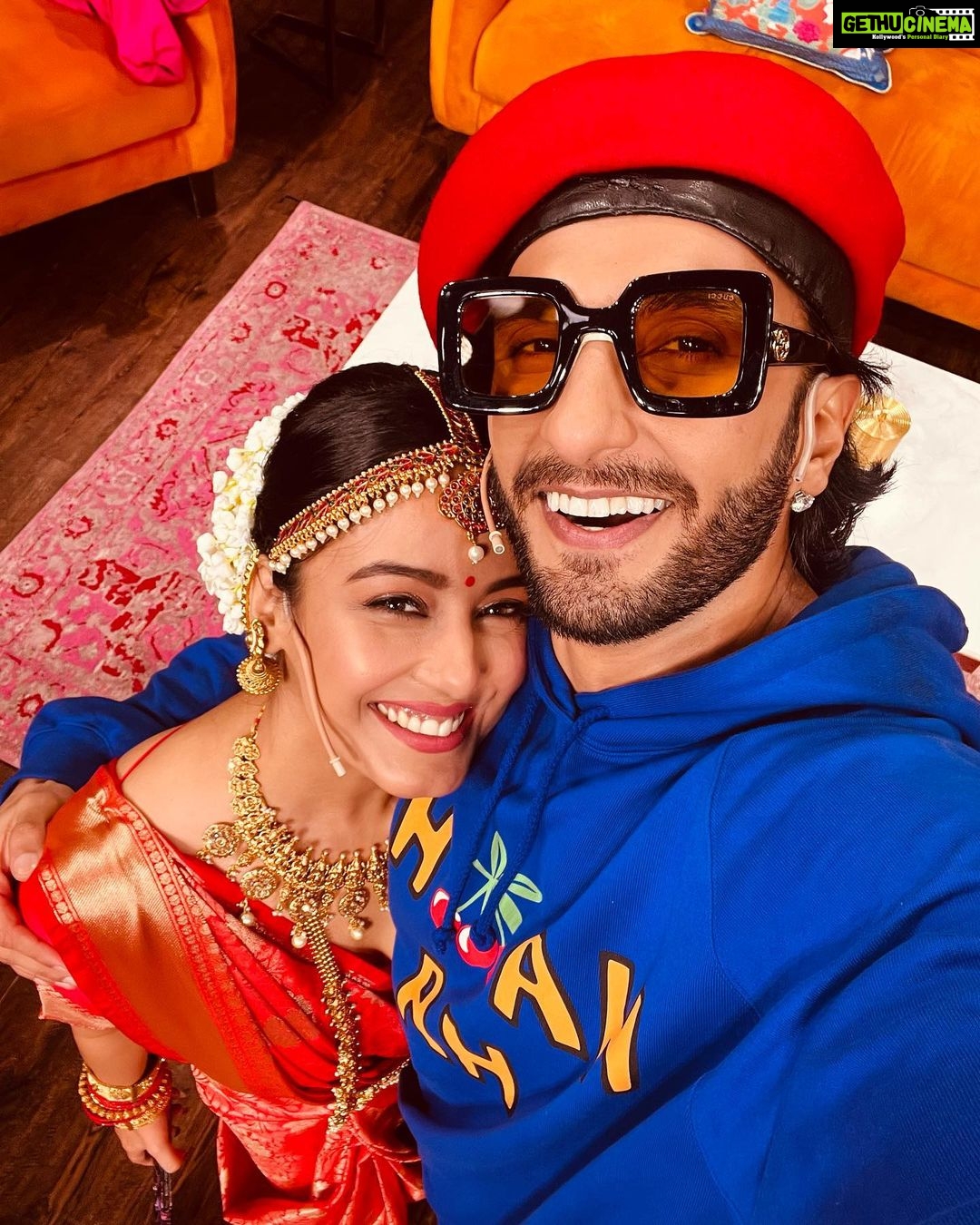 Srishty Rode Instagram - Current Laga Re ⚡️❤️ It was an honour to perform in front of the OG ragers @ranveersingh @itsrohitshetty 😍 team #cirkus on #thekapilsharmashow You can’t miss this weekend!! 💥 Saturday and Sunday 9.30pm only on @sonytvofficial
