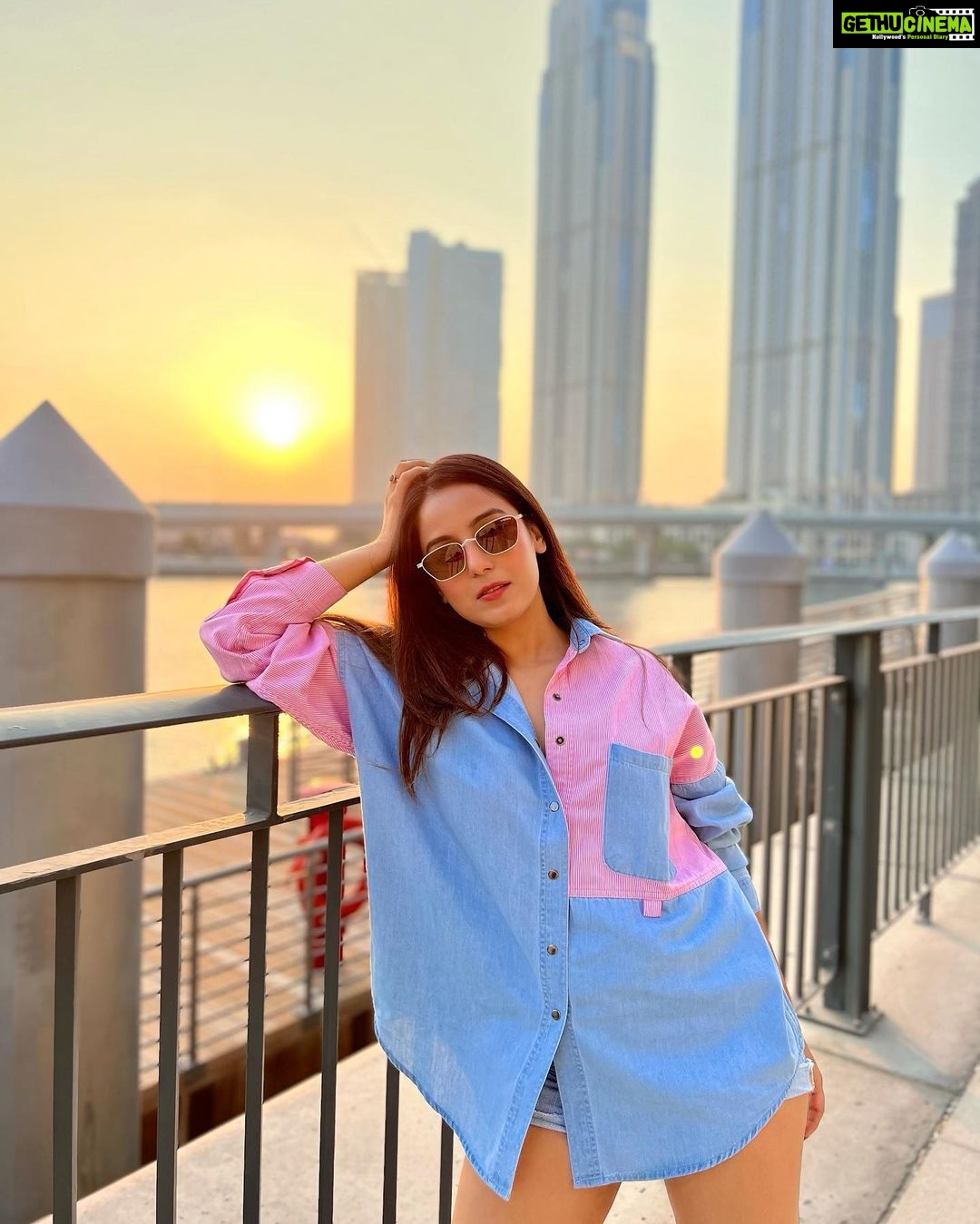 Srishty Rode Instagram - Sunshine on my mind ☀️ Emirate of Dubai