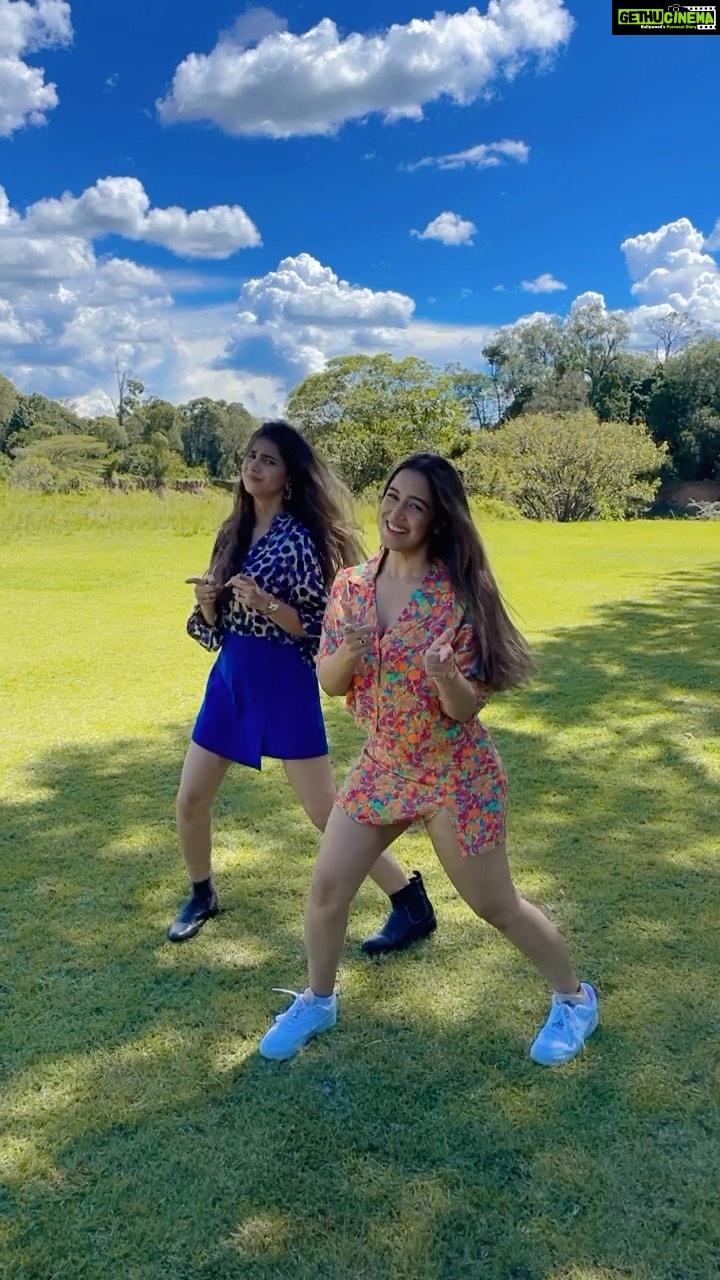 Srishty Rode Instagram - Couldn’t think of a better day to share this video ❤️ happy birthday @shauryasanadhya your vibrant energy has left a lasting impression on me! Keeping smiling and dancing 💃🏻😘❤️🎂 . . . . . . #reels #reelsinstagram #reelitfeelit #dance #dancingreels #dancing #viral #trending #trendingreels