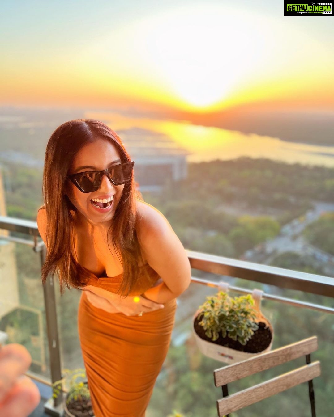 Srishty Rode Instagram - Last sunset of the last year 🌅 And First Post of the new year ❤️
