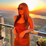 Srishty Rode Instagram - Last sunset of the last year 🌅 And First Post of the new year ❤️