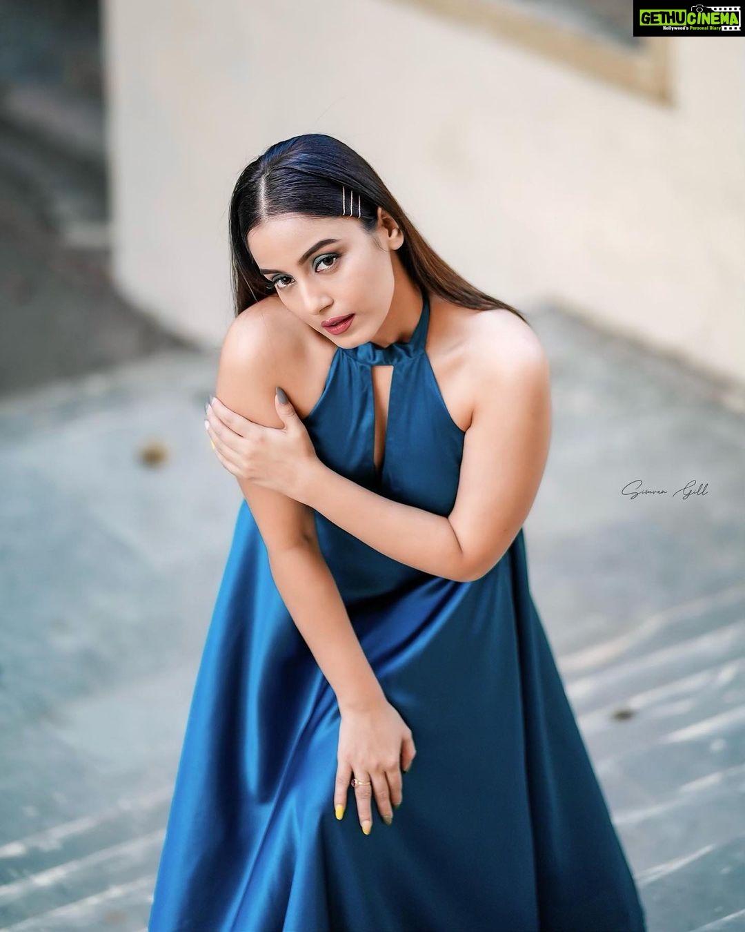 Srishty Rode Instagram - Everything starts with a dream ✨ . 📸 @simrangill_photography