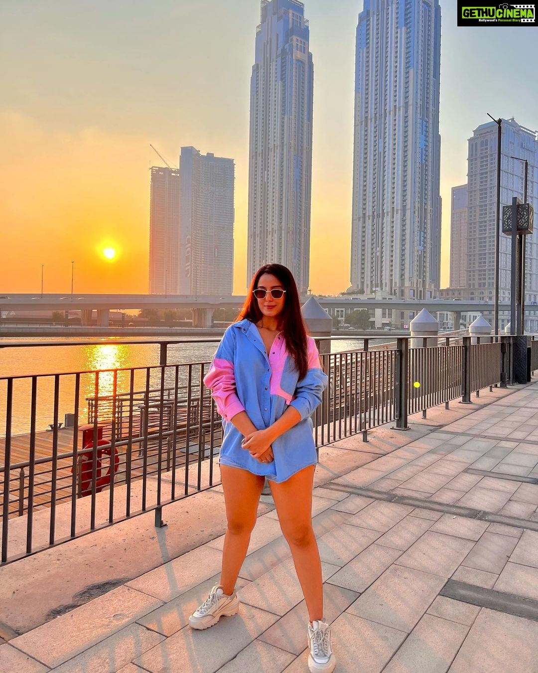Srishty Rode Instagram - Sunshine on my mind ☀️ Emirate of Dubai