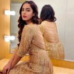 Srishty Rode Instagram – I’m Gold Baby! Solid Gold ✨
.
.
Styled by @sacorina