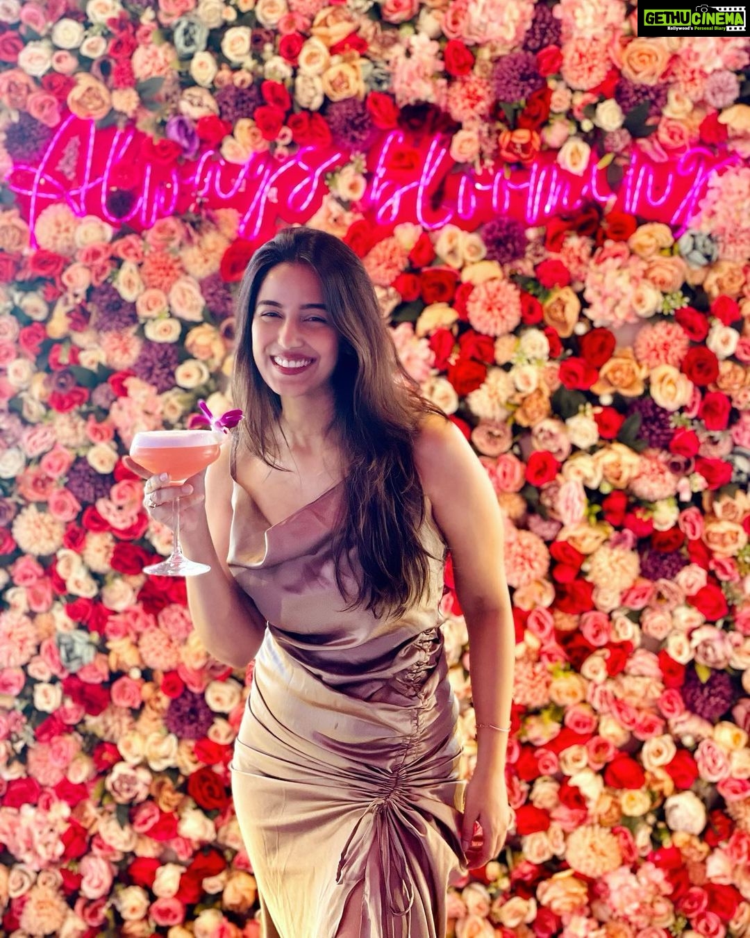 Srishty Rode Instagram - Always Blooming 🌸